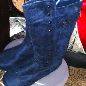 Wanted boots size 8